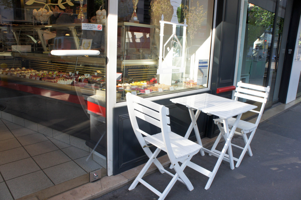 Les tables à l'extérieur, L'Artisan des Gourmands, Paris 15è