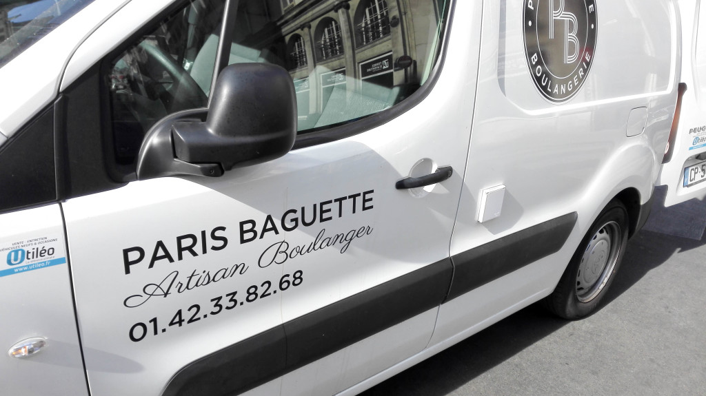 Paris Baguette, artisan boulanger, la signature aurait de quoi faire sourire quand on connaît l'identité du groupe !